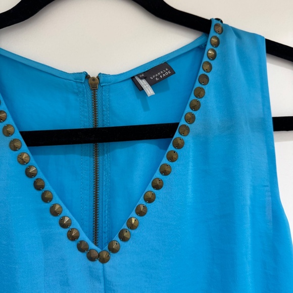 High low dress - Picture 2 of 3